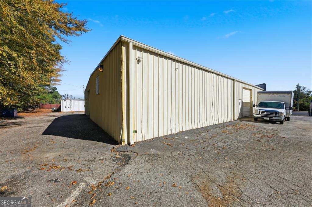 6843 Highway 85 Property Photo 5