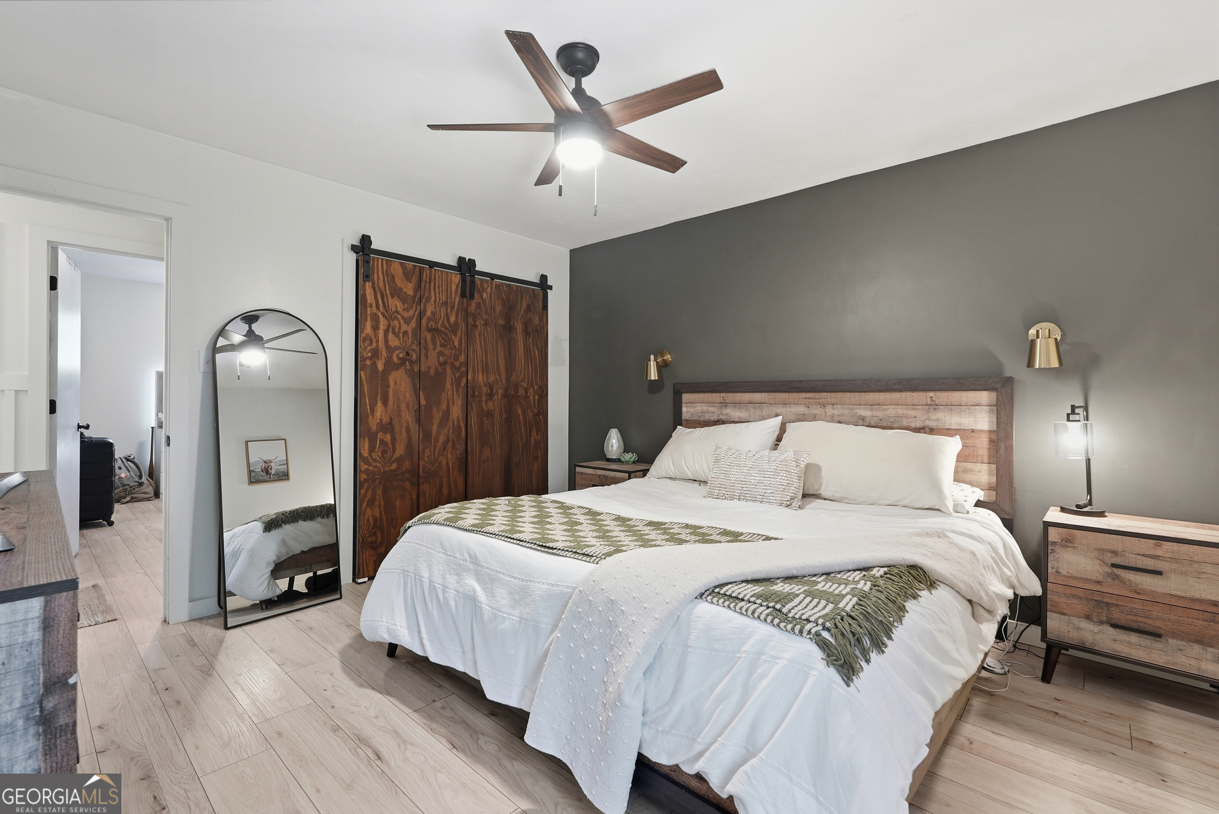 607 Leaning Oaks Drive Property Photo 13