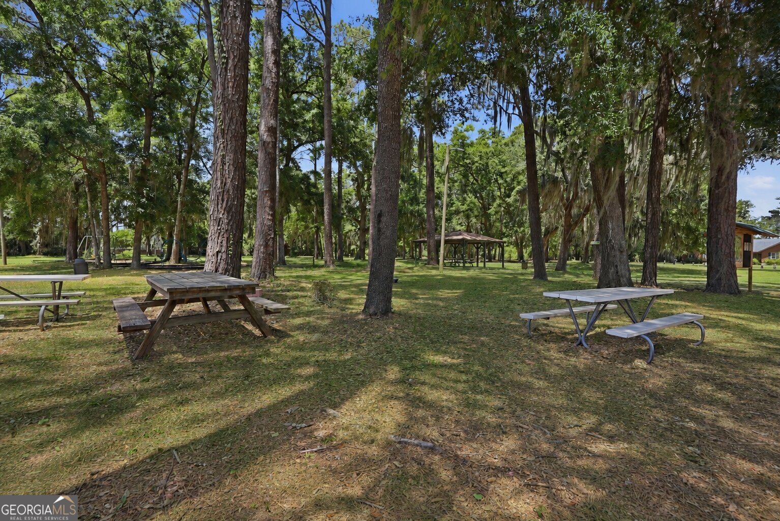 607 Leaning Oaks Drive Property Photo 25