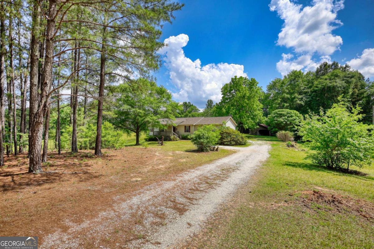 2643 Macedonia Road Property Photo 4