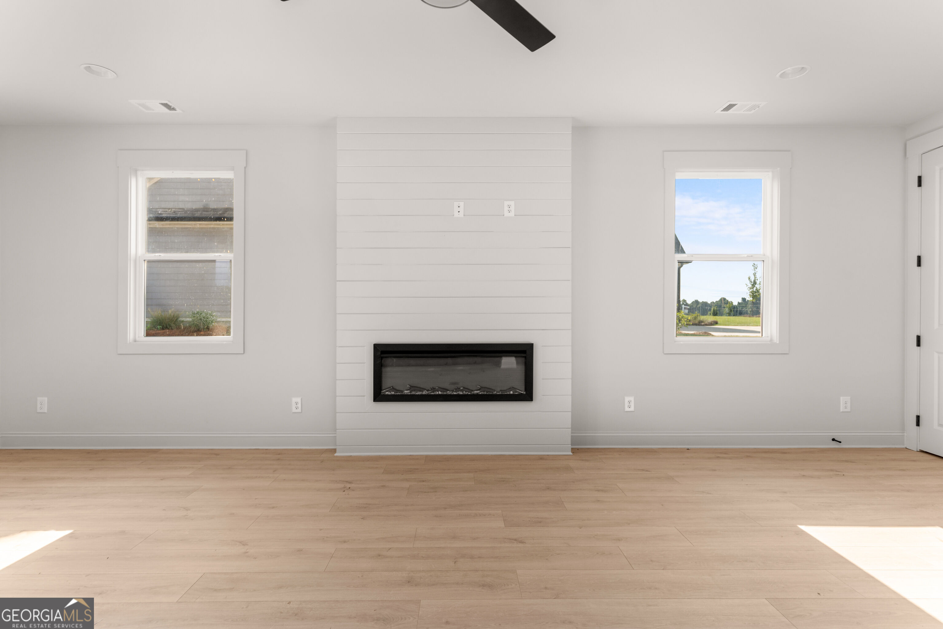 1111 Madison Hills Drive Property Photo 19