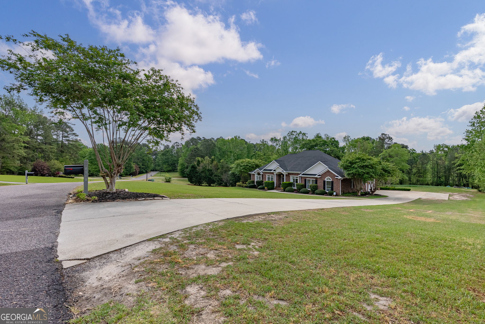 4160 Stonegate Drive Property Photo 3