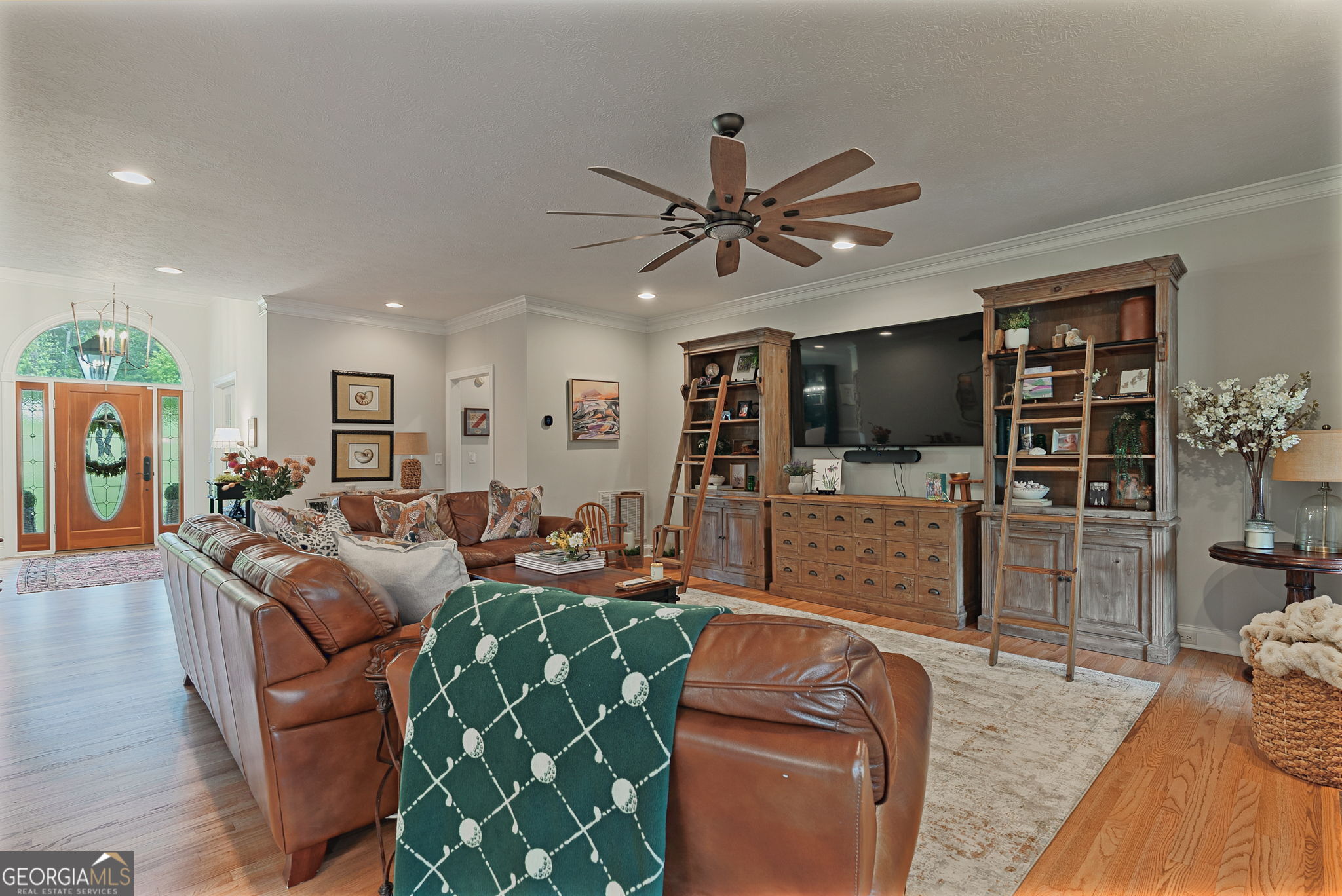 4160 Stonegate Drive Property Photo 8