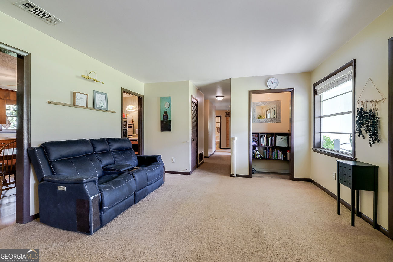 1325 Pine Barren Road Property Photo 8
