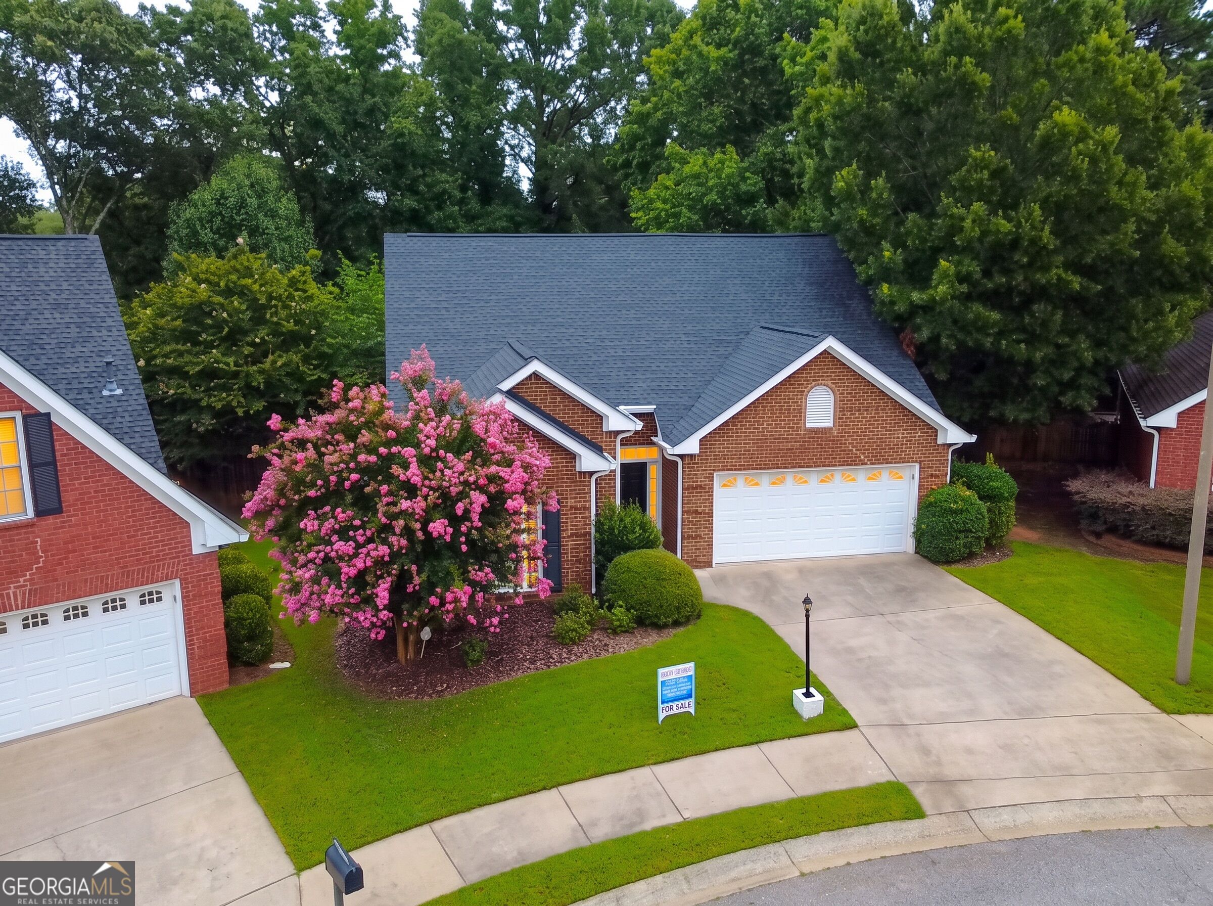 116 Huntington Shoals Drive Property Photo 4