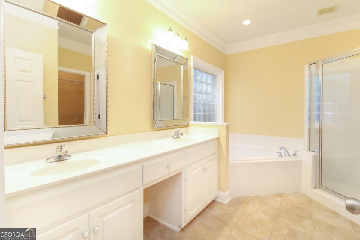 116 Huntington Shoals Drive Property Photo 14