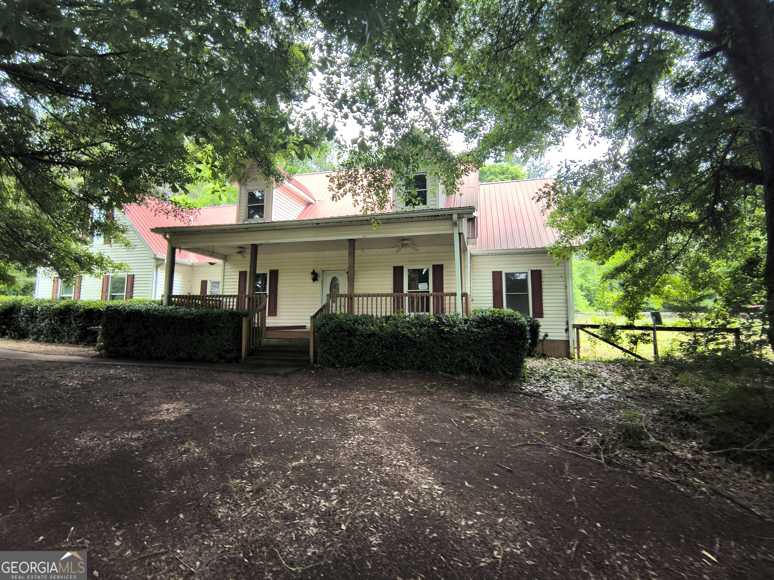 8350 Rock Eagle Road Property Photo 2