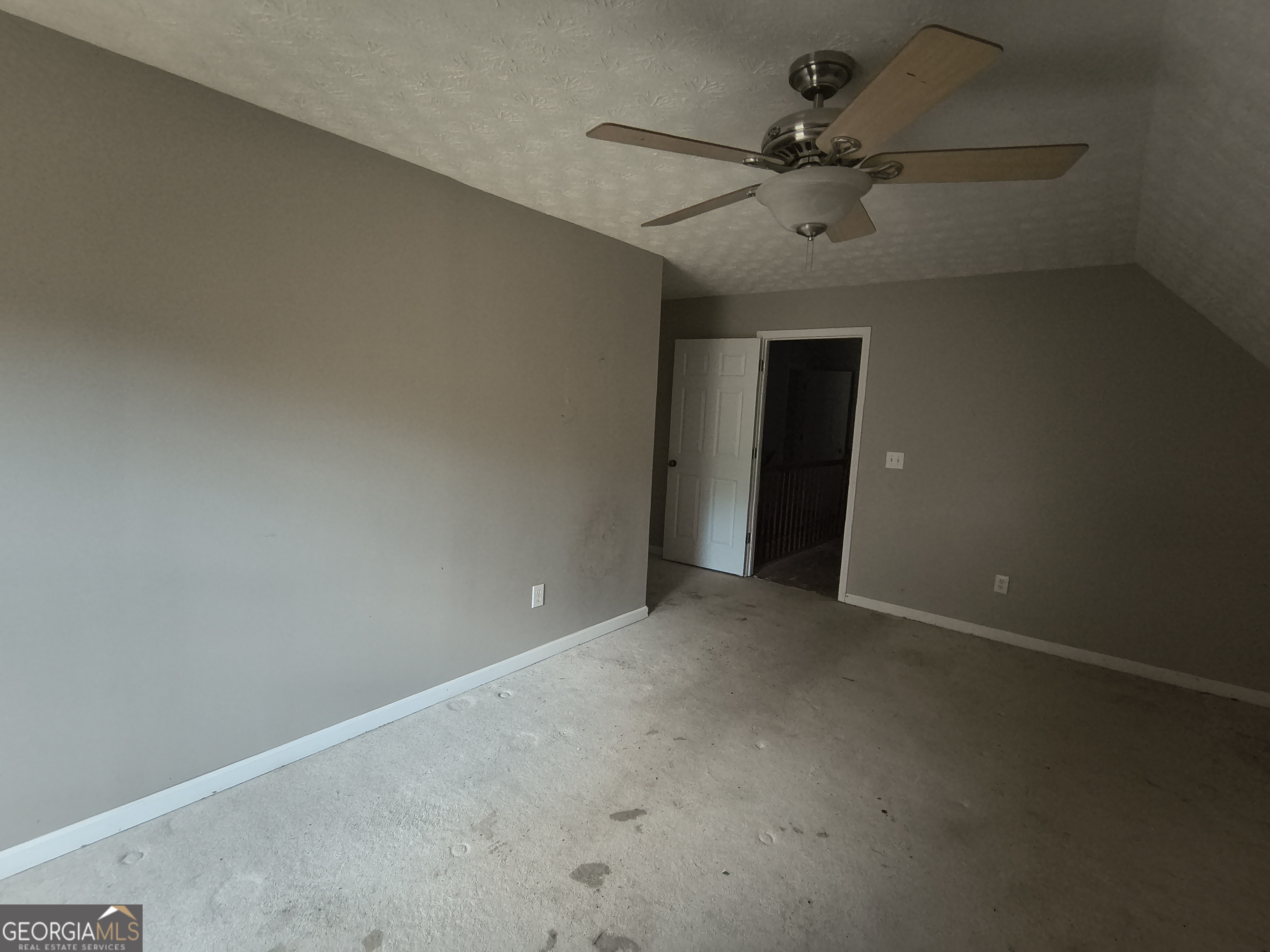 8350 Rock Eagle Road Property Photo 5