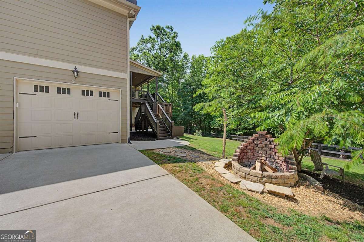 711 Upper Burris Road Property Photo 41