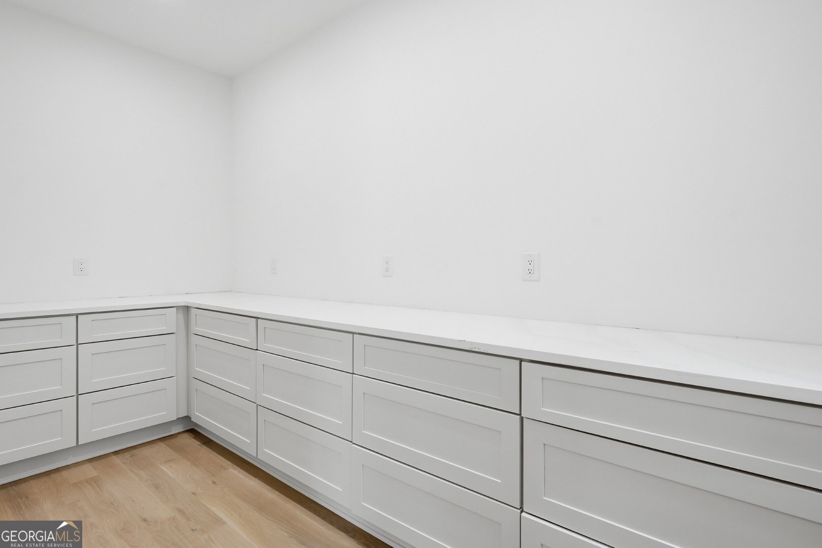 2620 Caney Road Property Photo 8