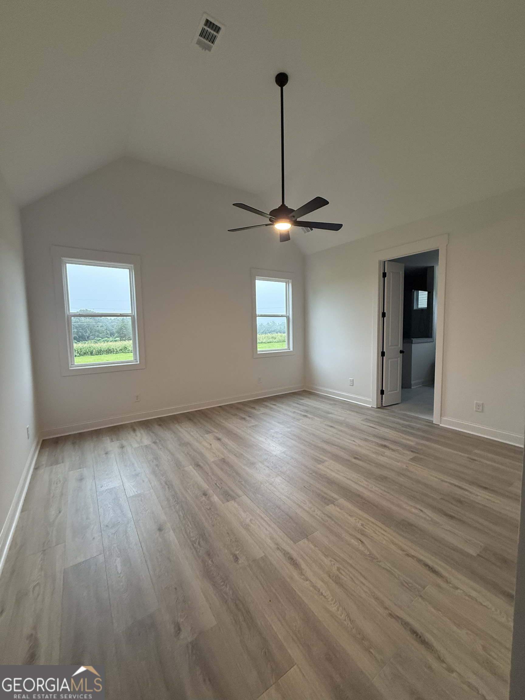 1140 Madison Hills Drive Property Photo 15