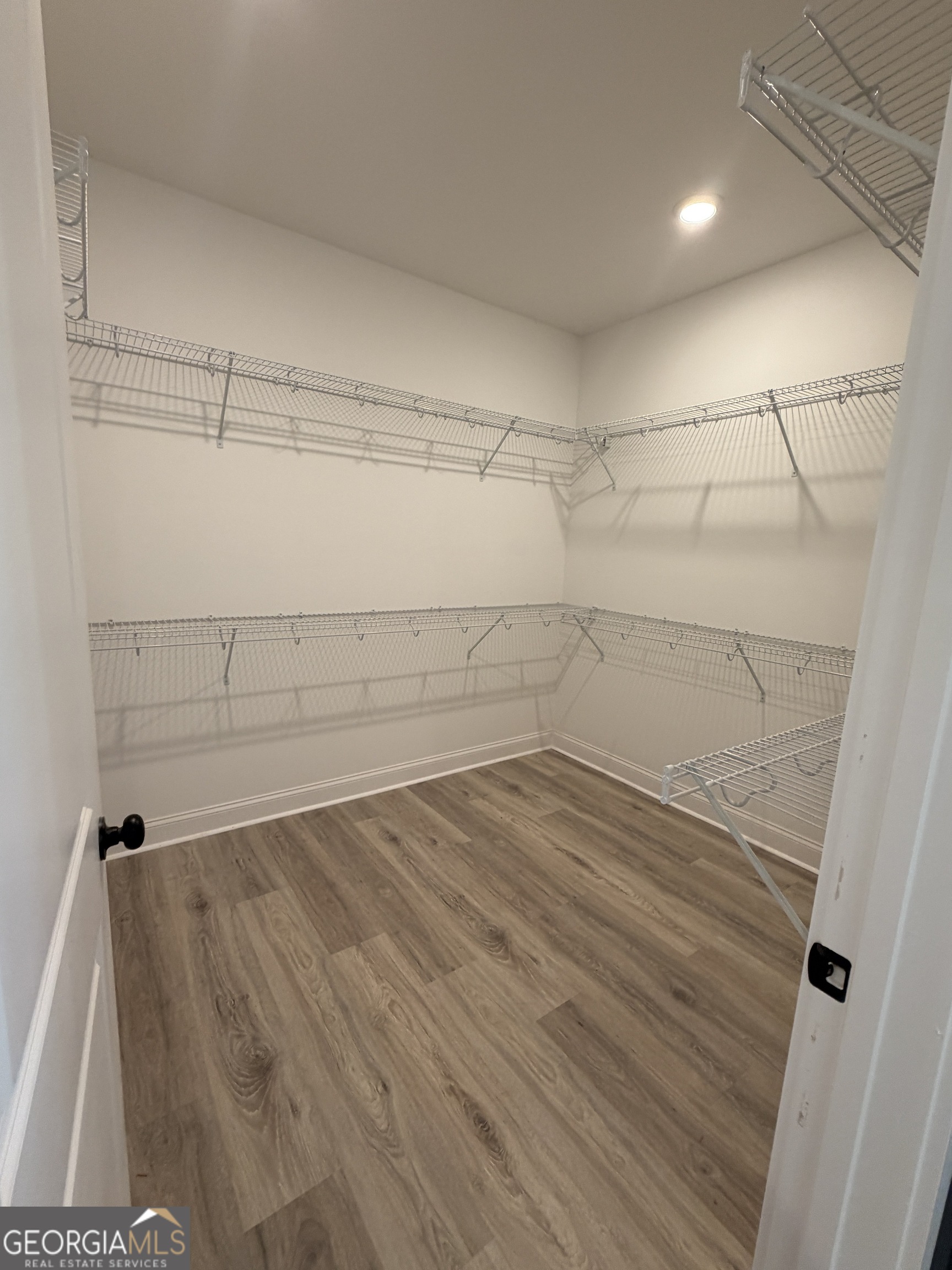 1140 Madison Hills Drive Property Photo 22