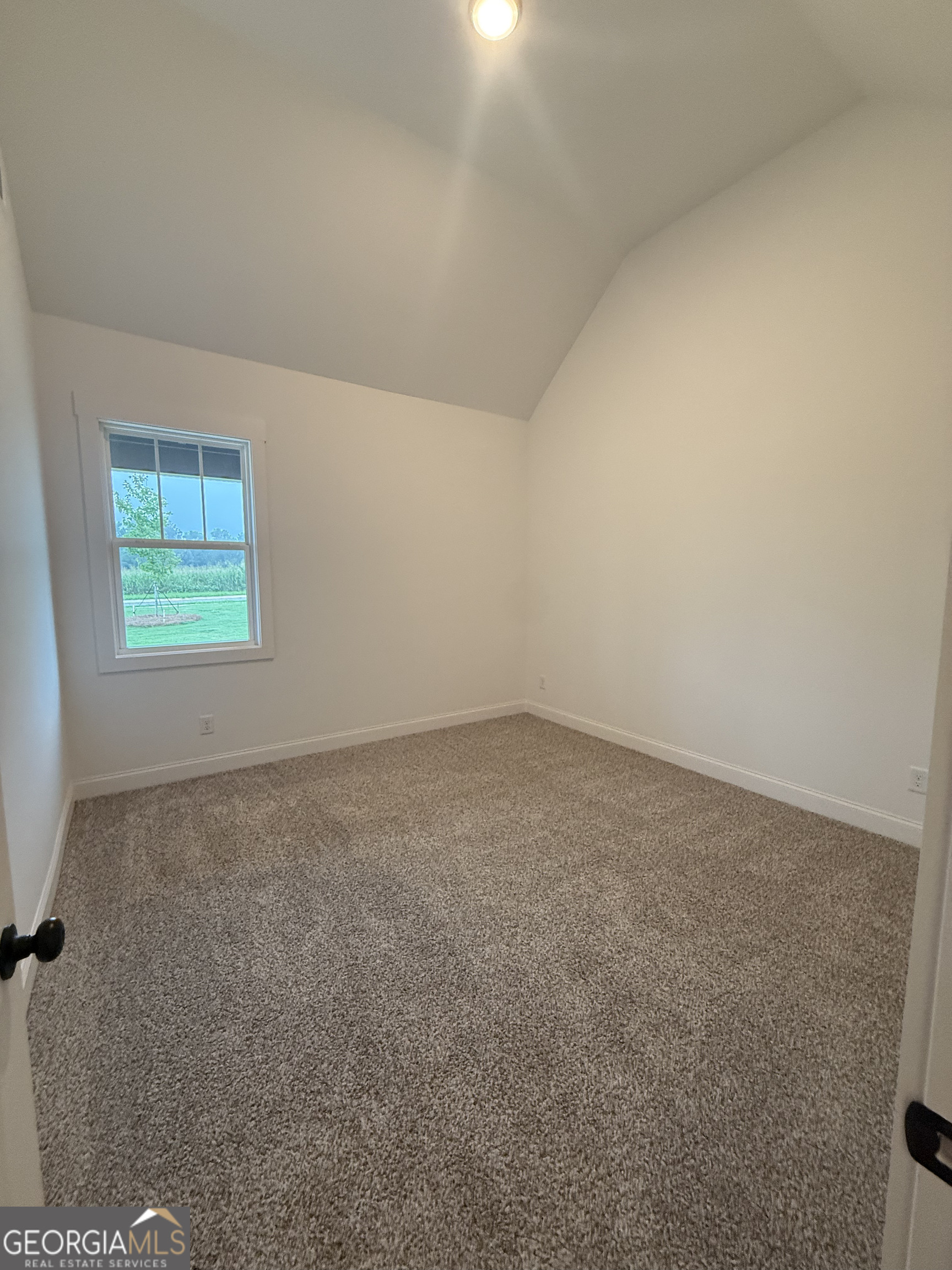 1140 Madison Hills Drive Property Photo 24