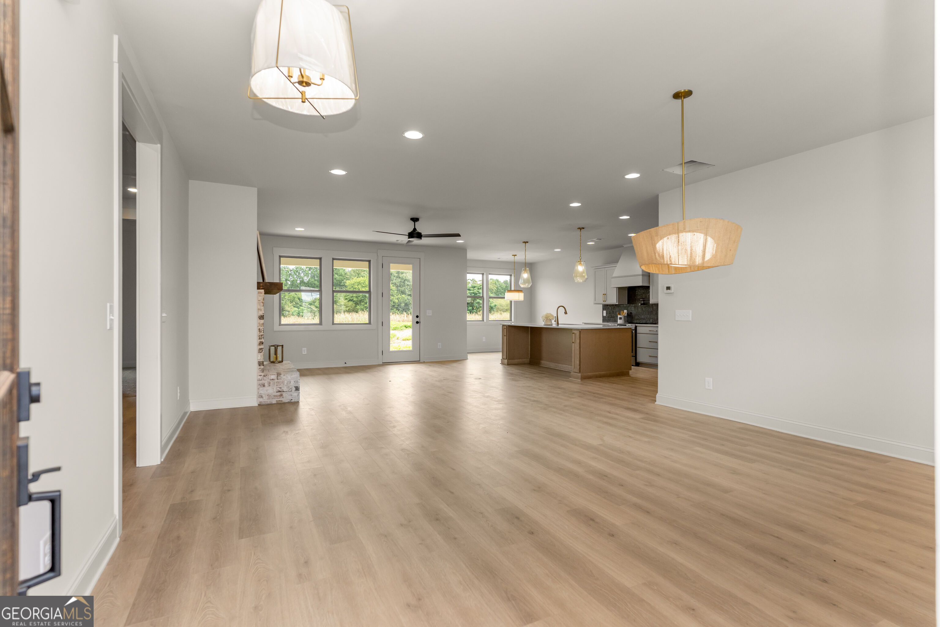 1101 Madison Hills Drive Property Photo 9