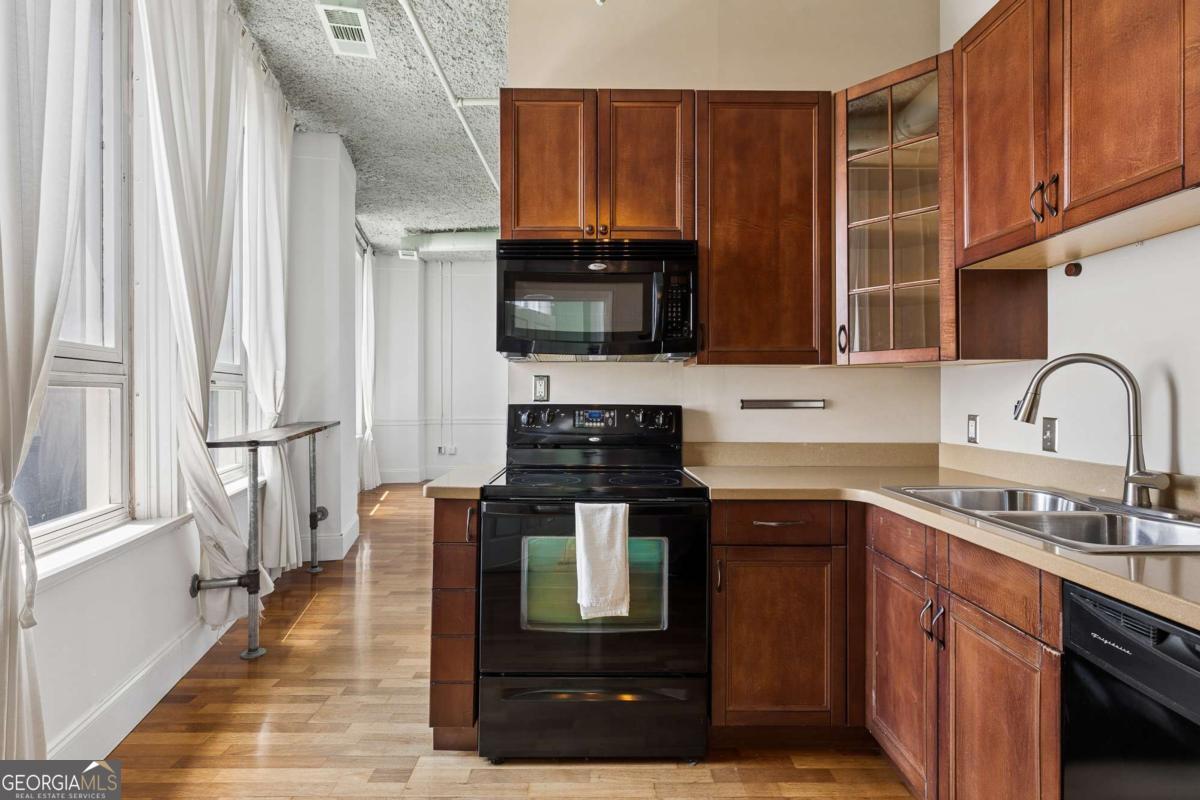 20 Marietta Street Nw # 15e Property Photo 8