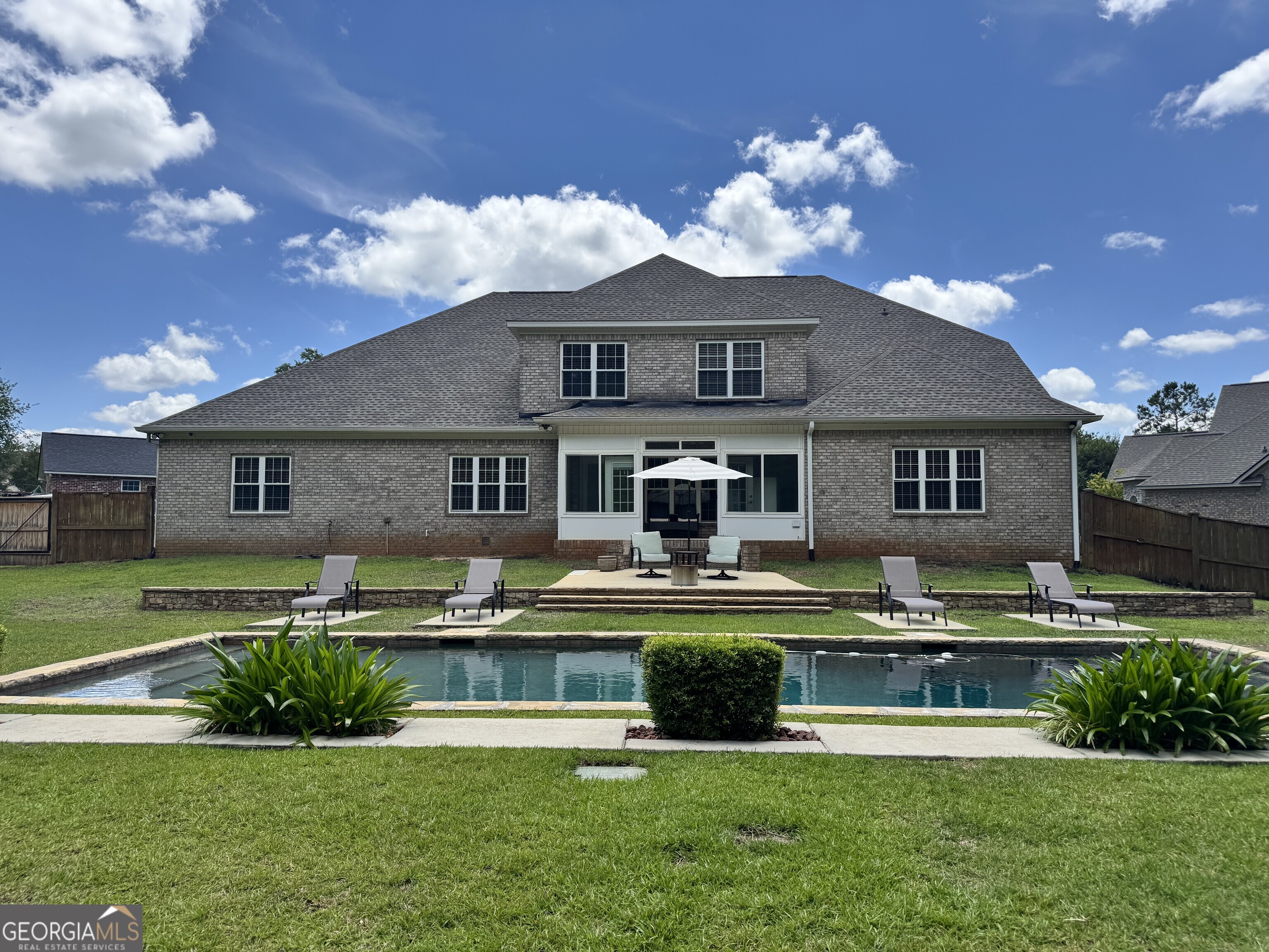 610 Cannock Court Property Photo 2