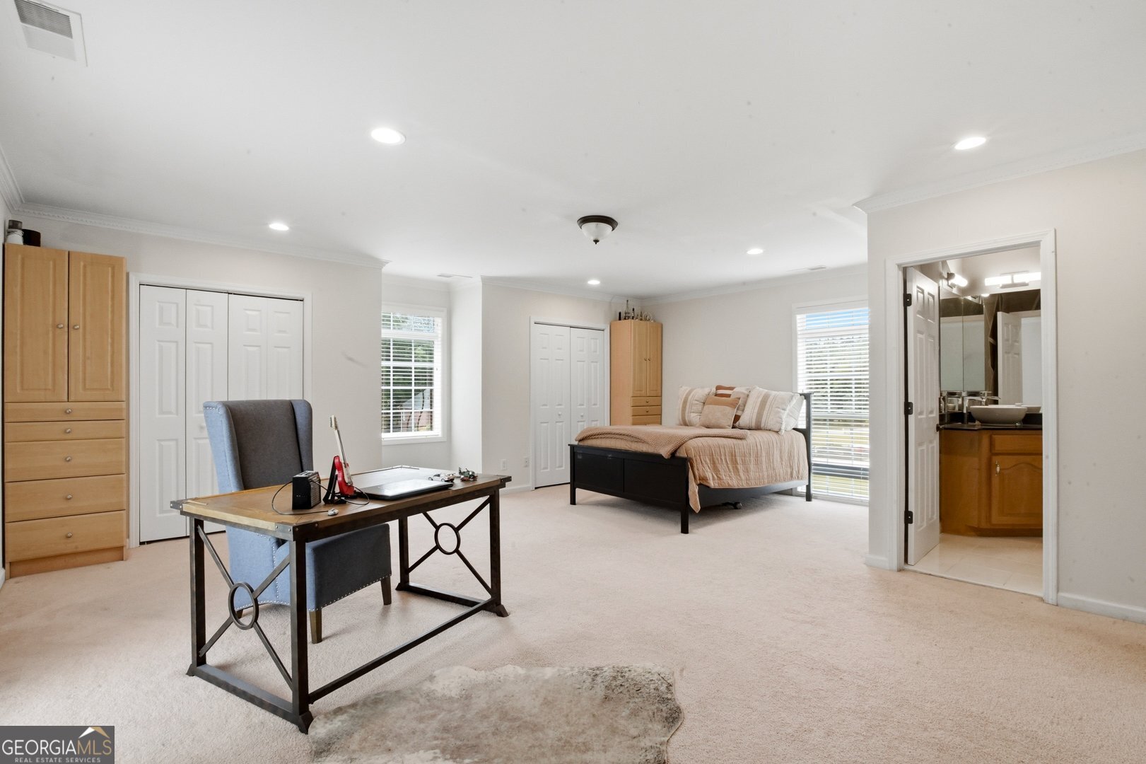 155 Youngs Circle Property Photo 26