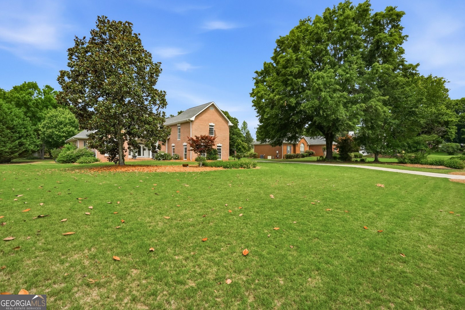 155 Youngs Circle Property Photo 37