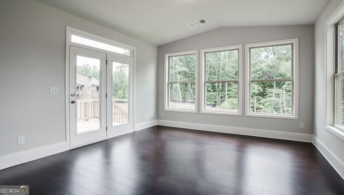 5120 Thalley Creek Drive Property Photo 14