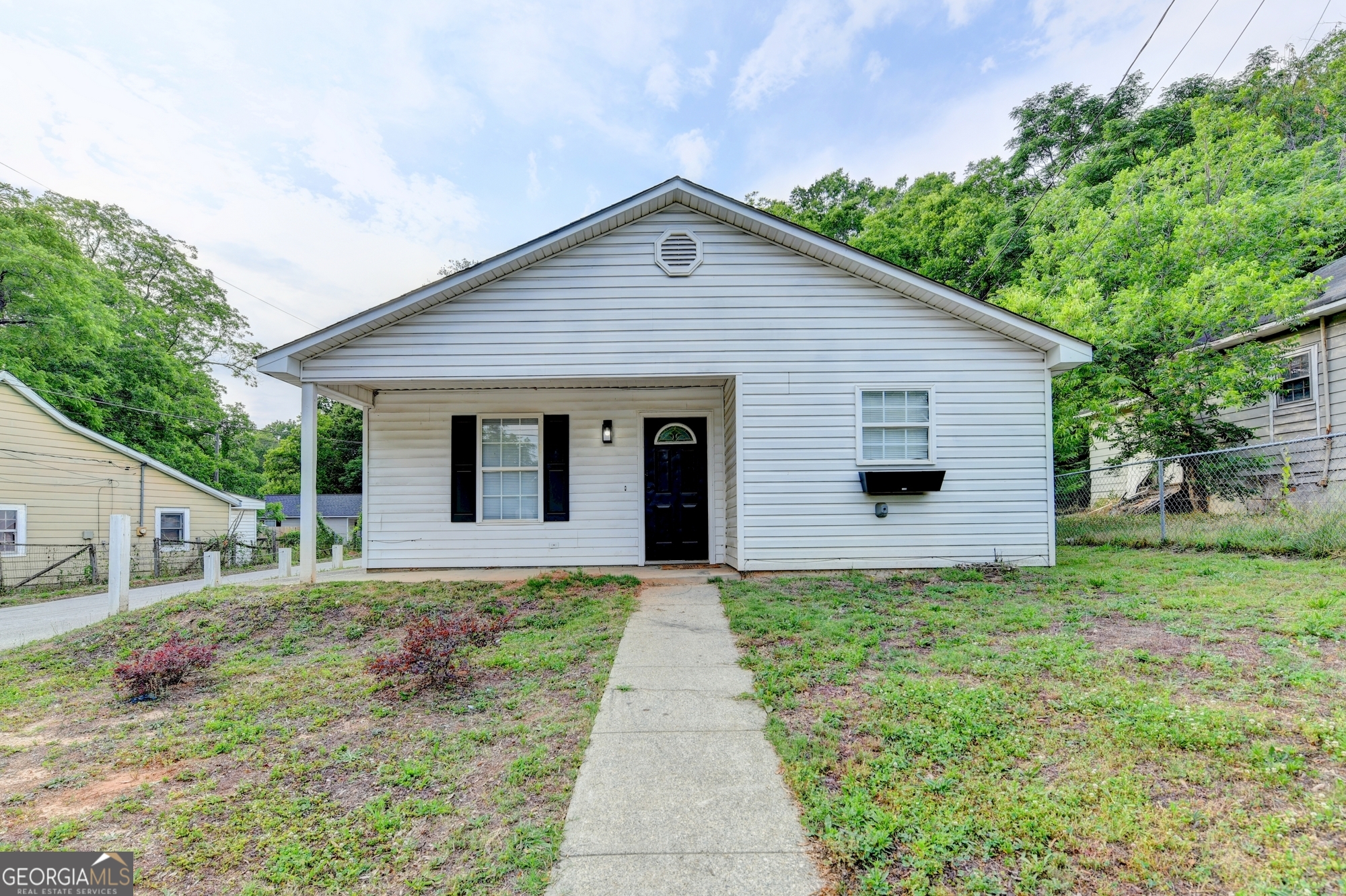801 Davis Street Property Photo 1