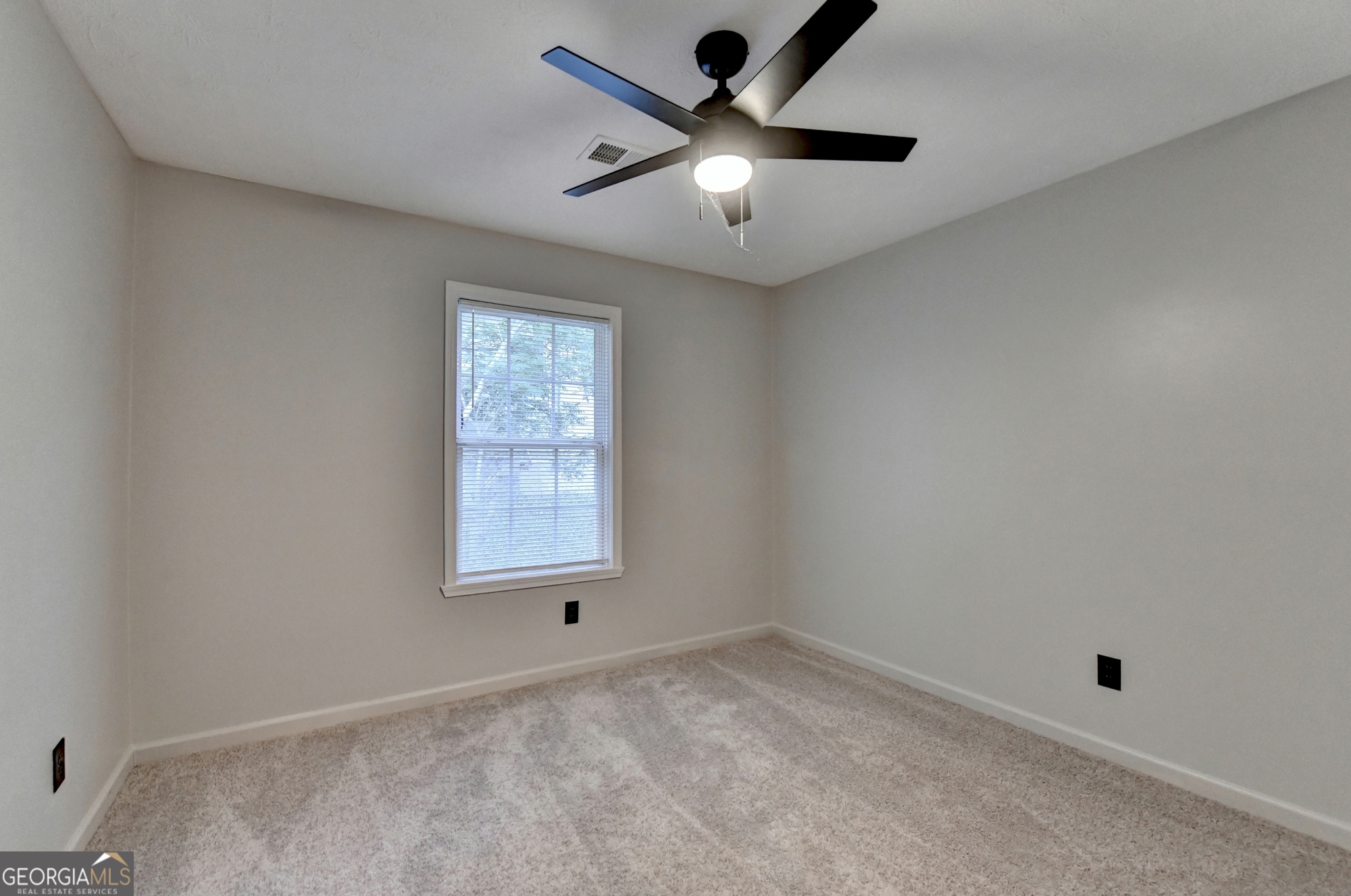 801 Davis Street Property Photo 16