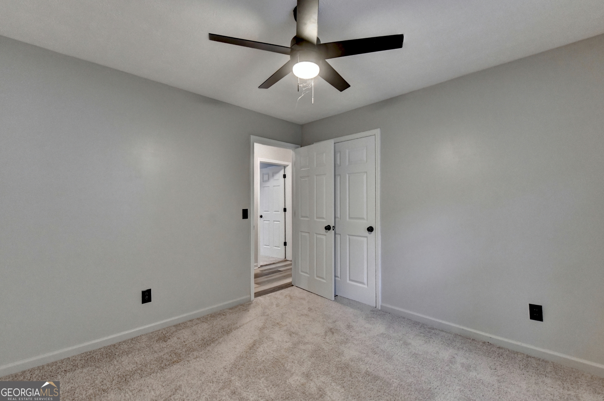 801 Davis Street Property Photo 18