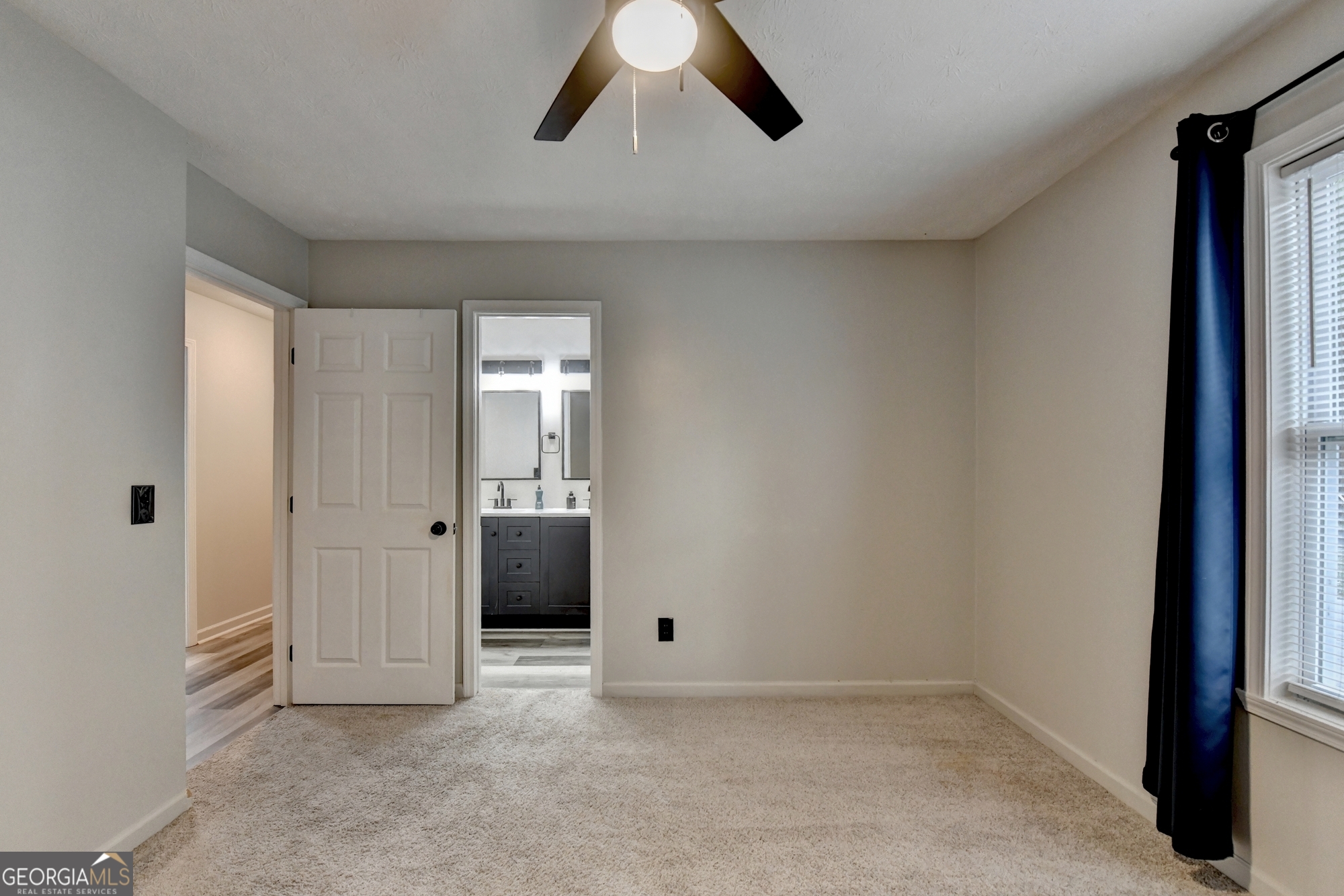 801 Davis Street Property Photo 26
