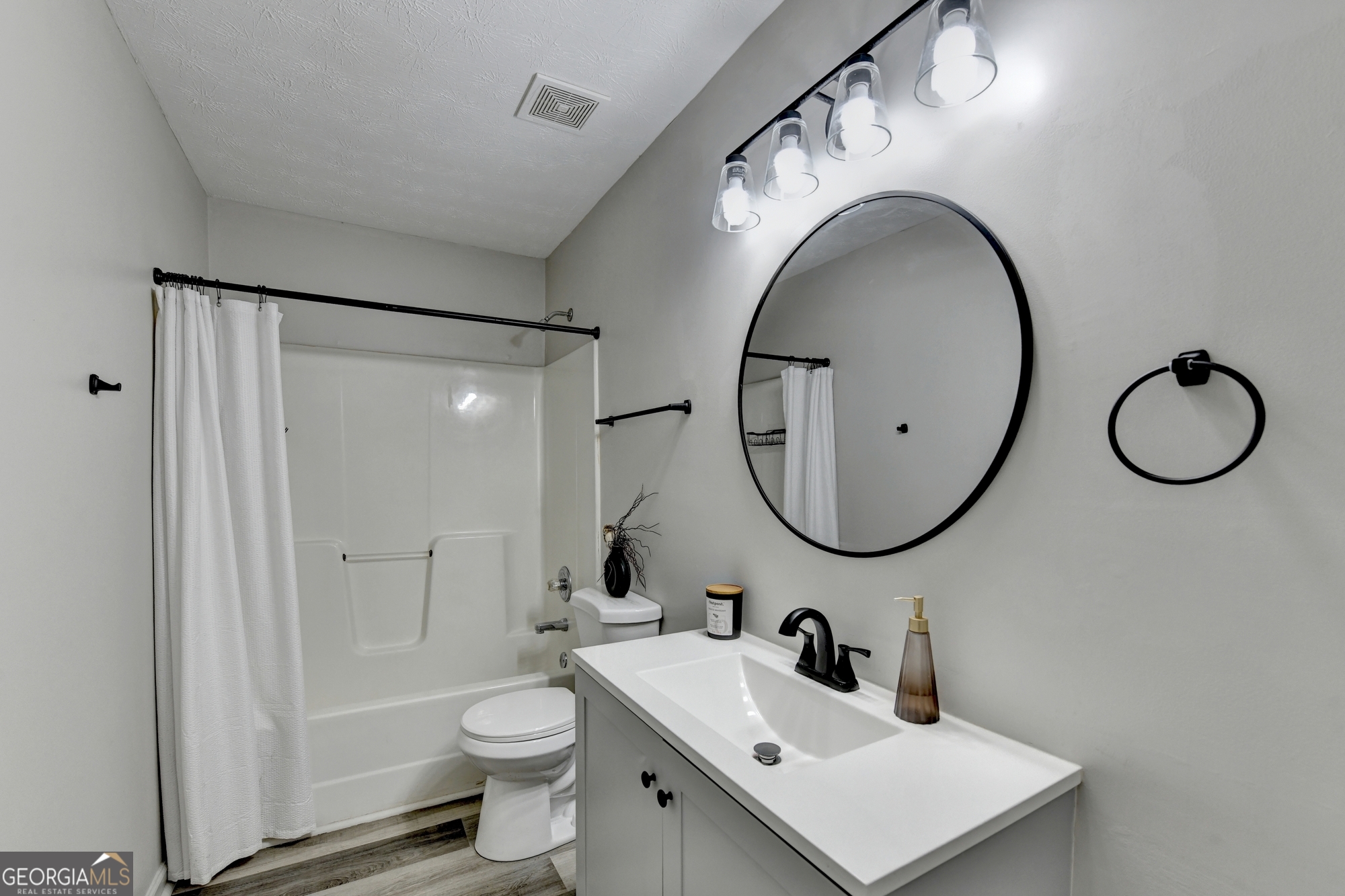 801 Davis Street Property Photo 31