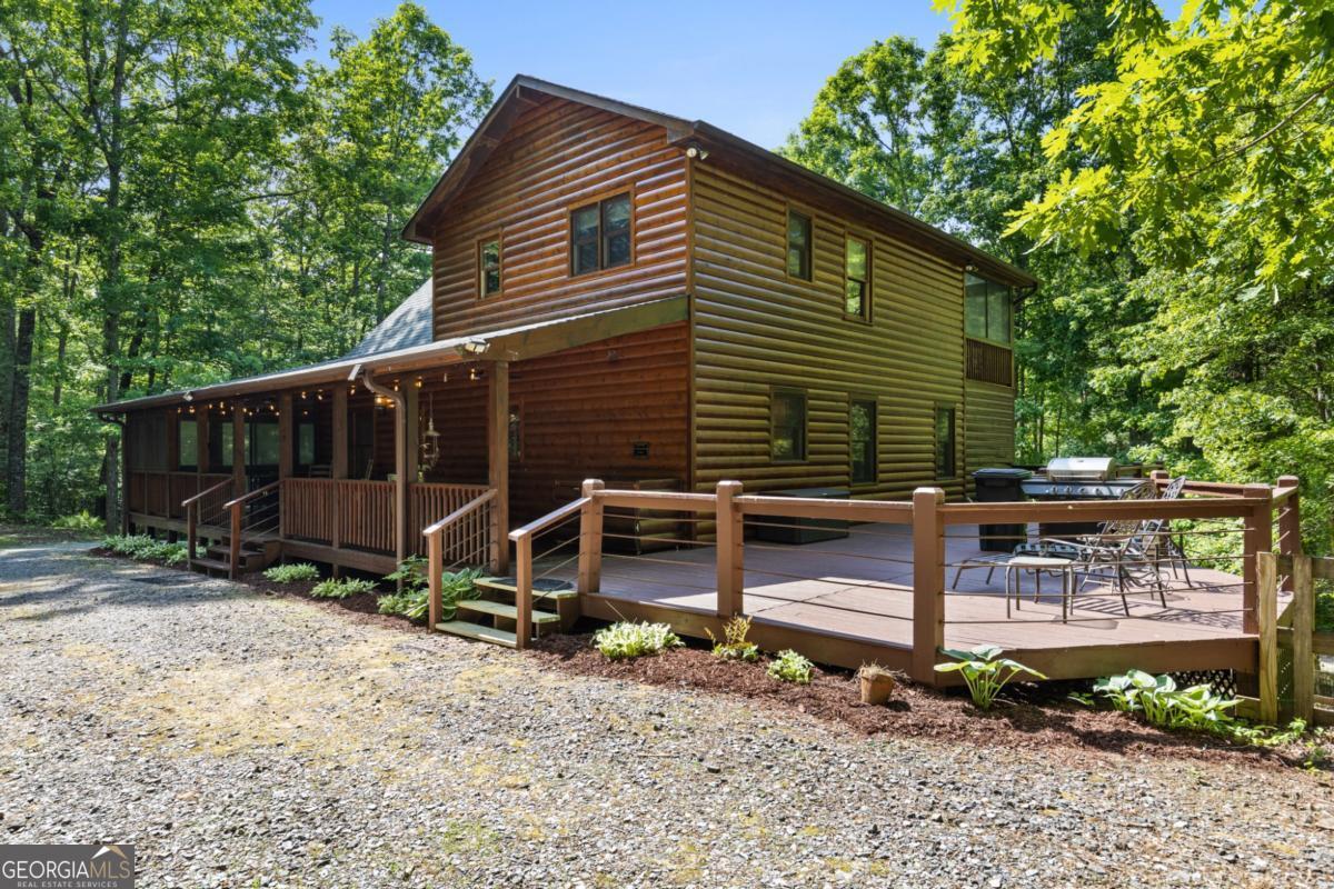 220 Solar Drive Property Photo 1