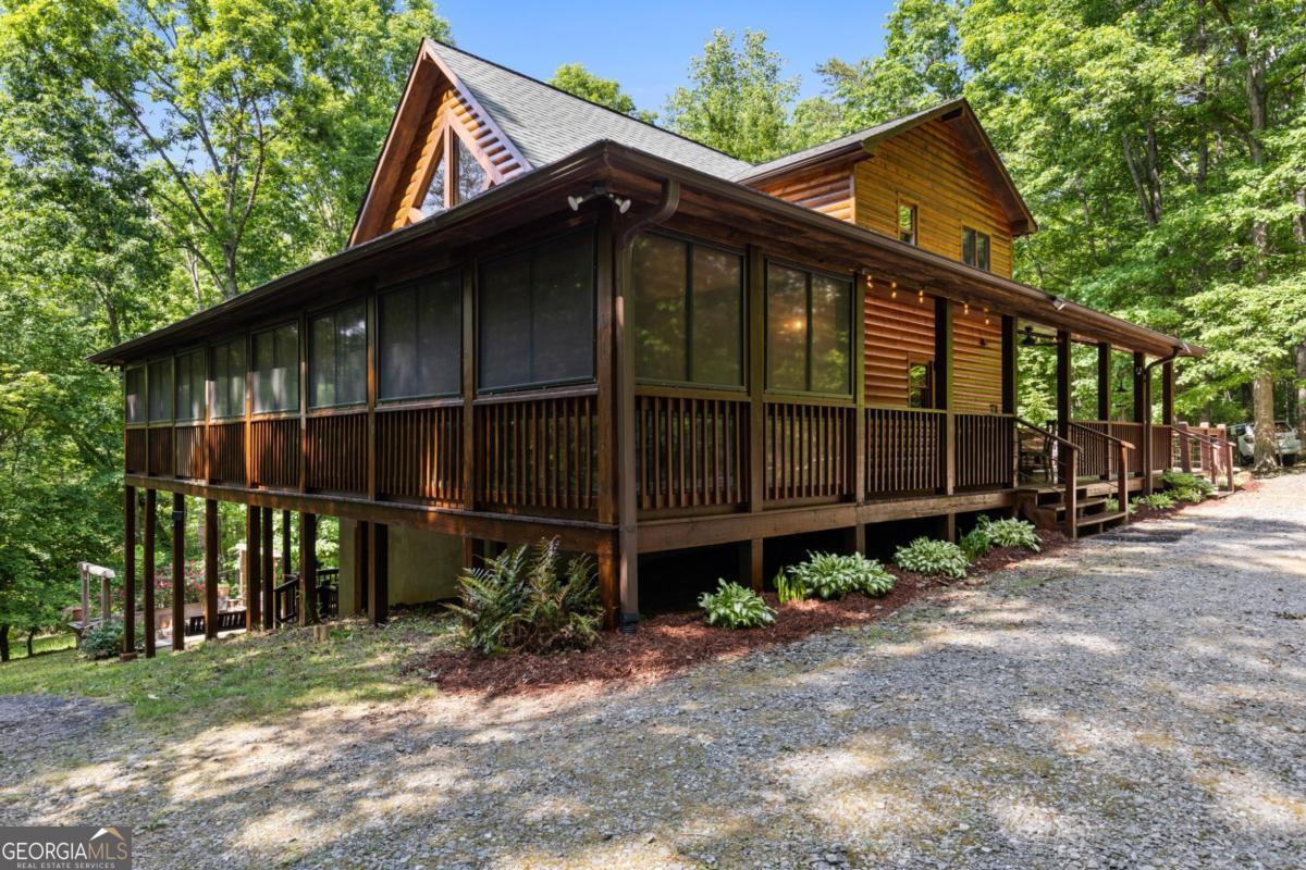 220 Solar Drive Property Photo 2