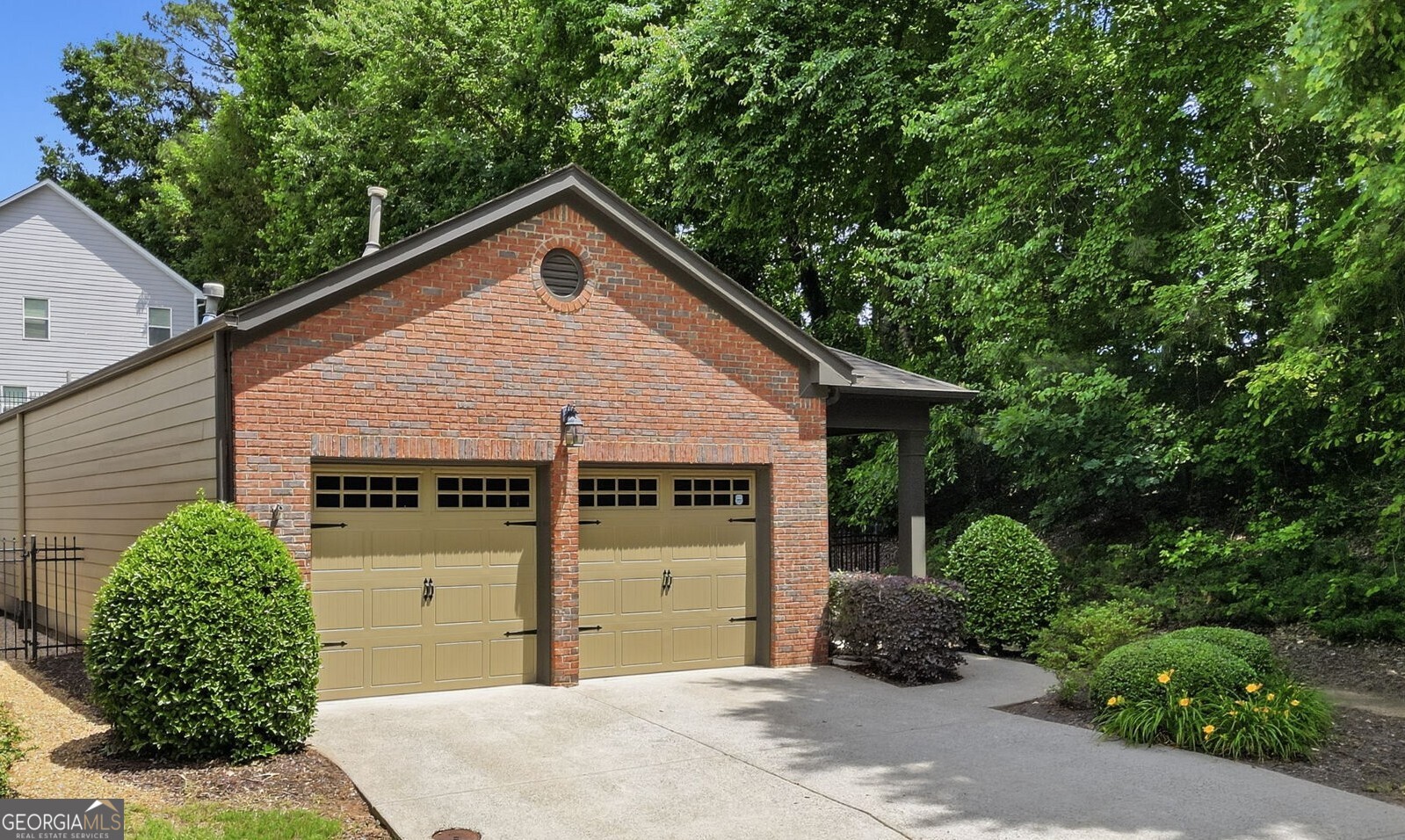 300 Burkwood Lane Property Photo 2