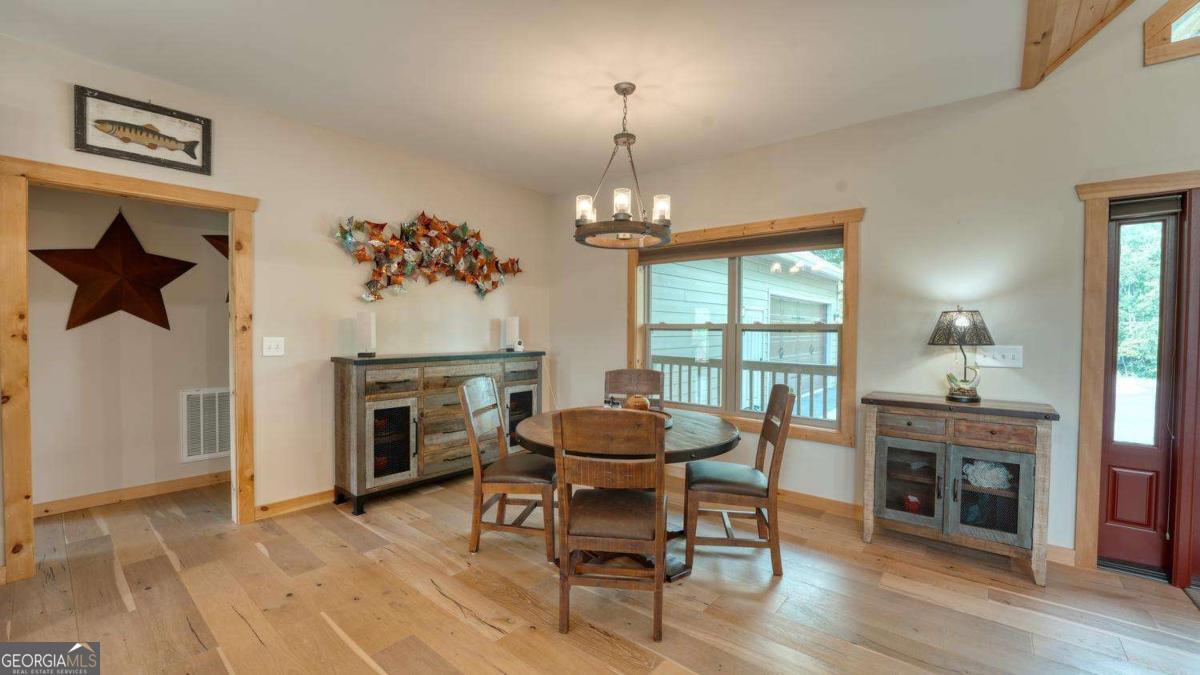 38 Edgewater Lane # 10 Property Photo 13