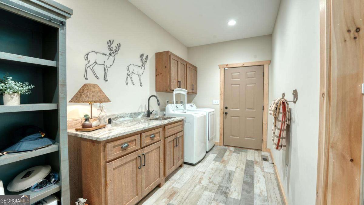 38 Edgewater Lane # 10 Property Photo 33