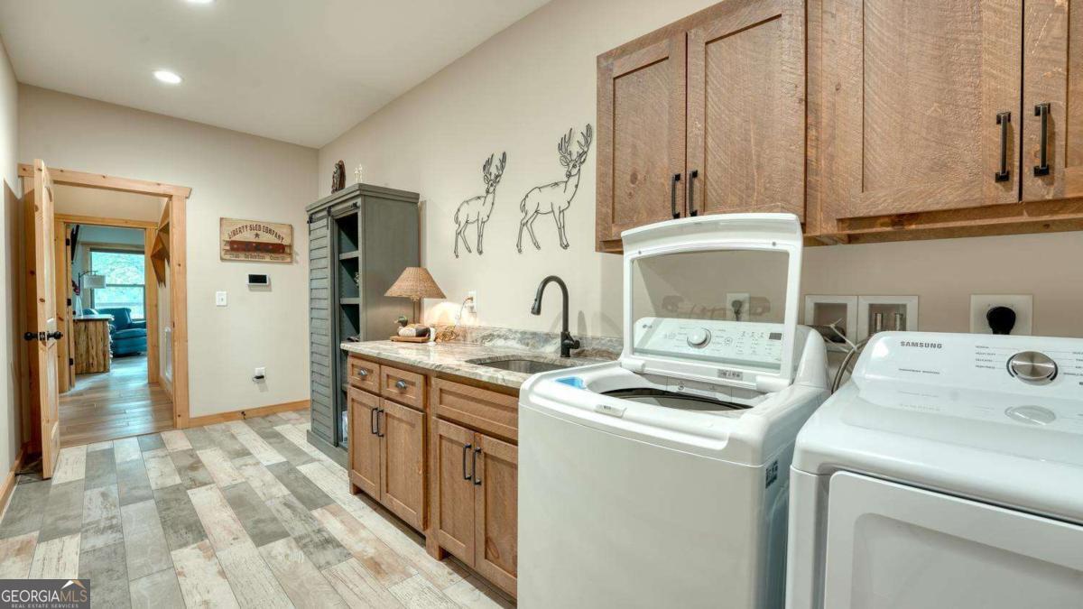 38 Edgewater Lane # 10 Property Photo 34