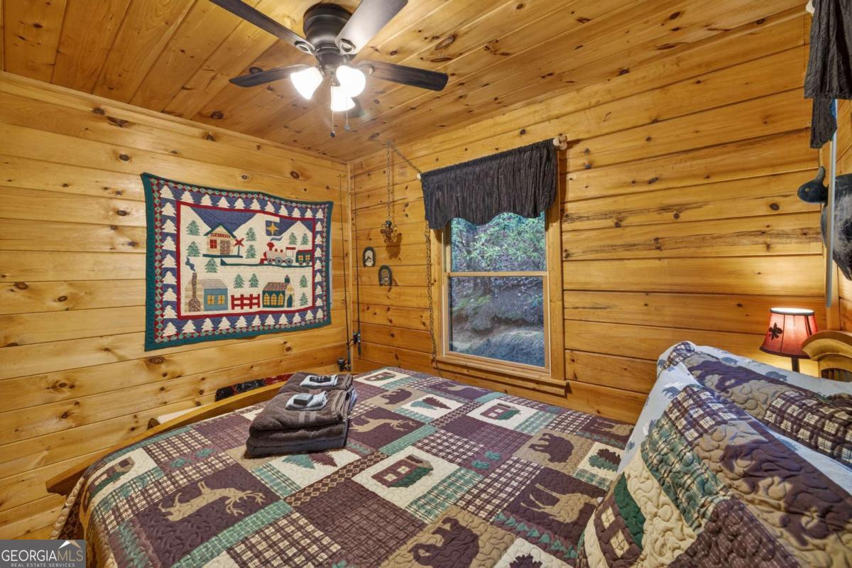 203 Mountain View Drive Property Photo 9