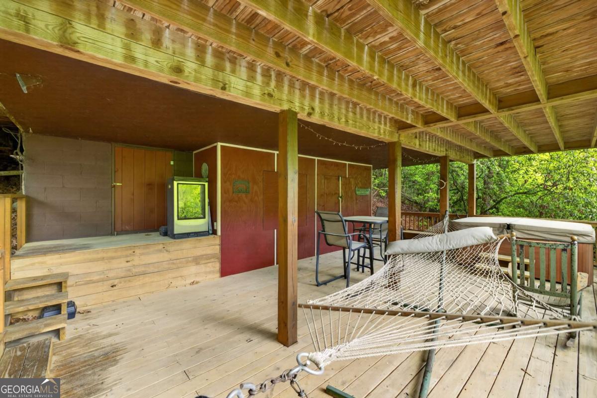 203 Mountain View Drive Property Photo 18
