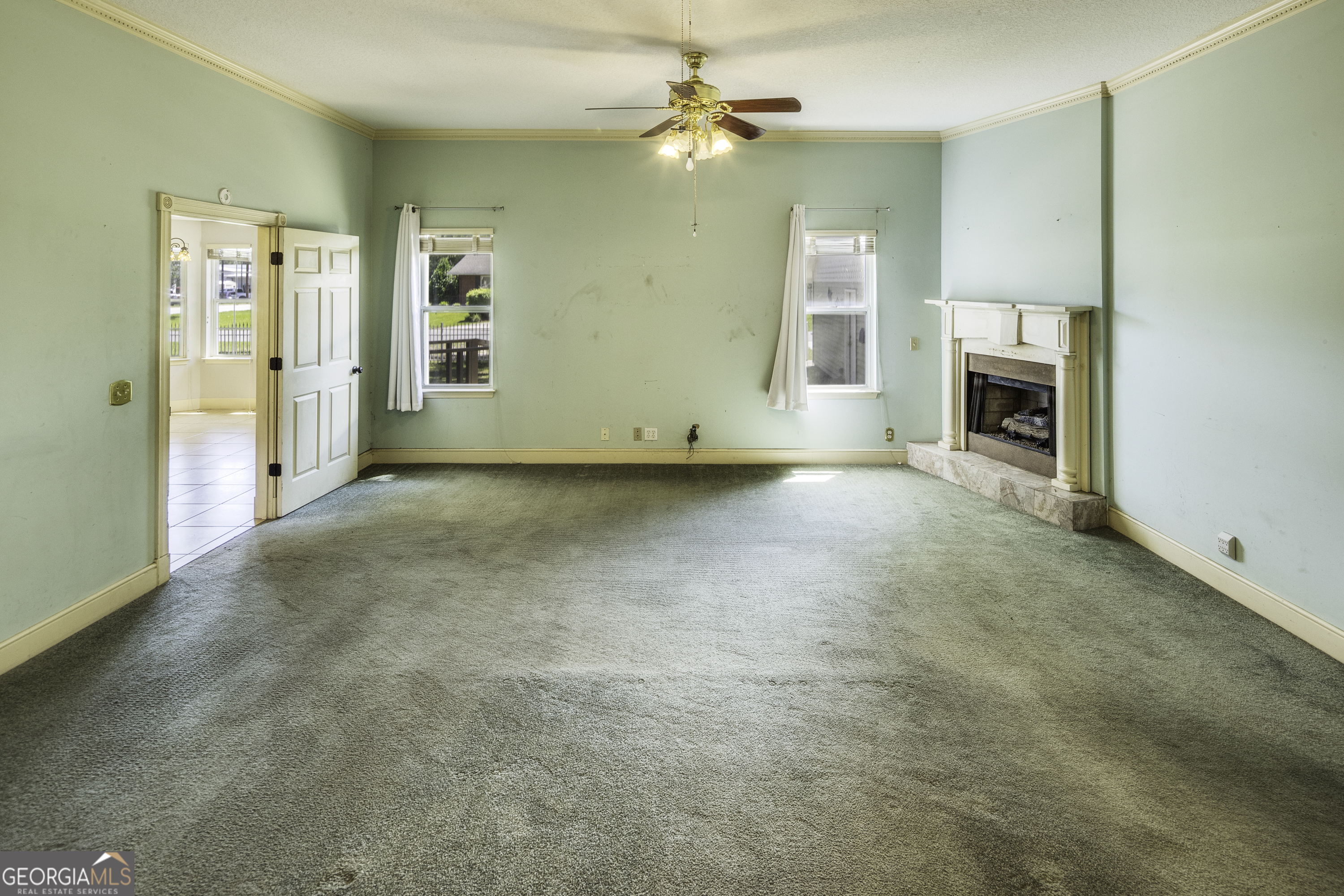 290 E King Avenue Property Photo 6