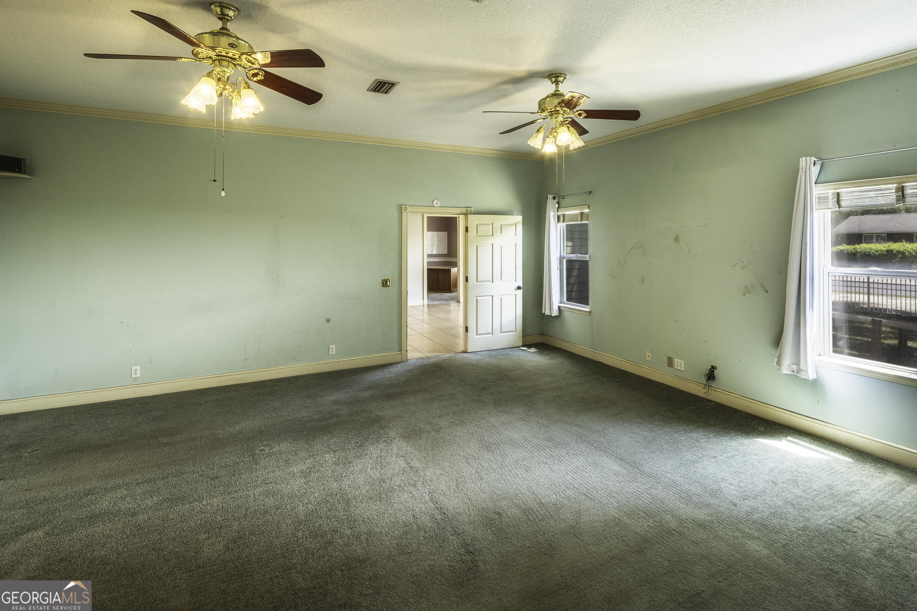 290 E King Avenue Property Photo 43