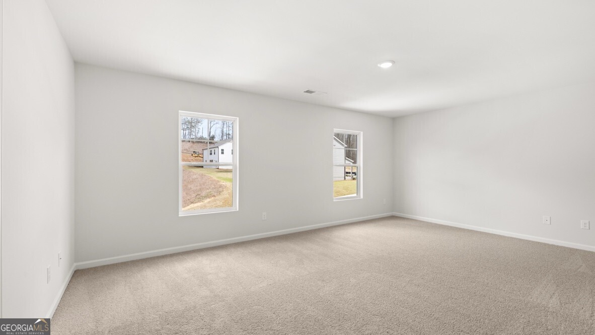 6015 Airedale Drive Property Photo 13