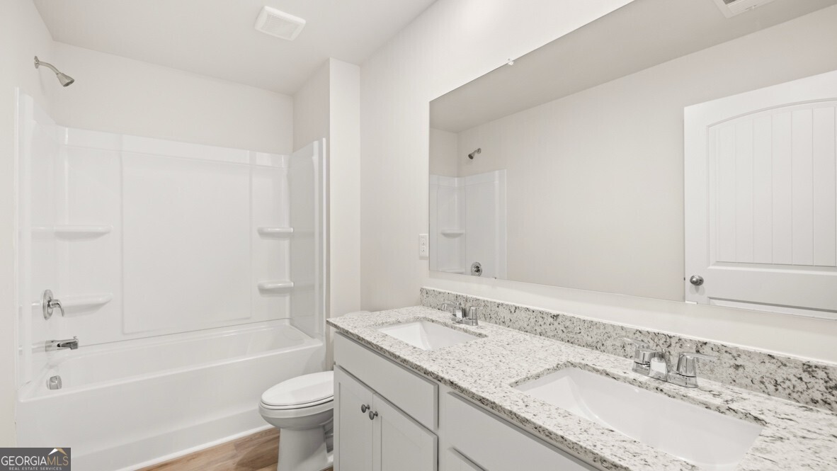 6015 Airedale Drive Property Photo 24