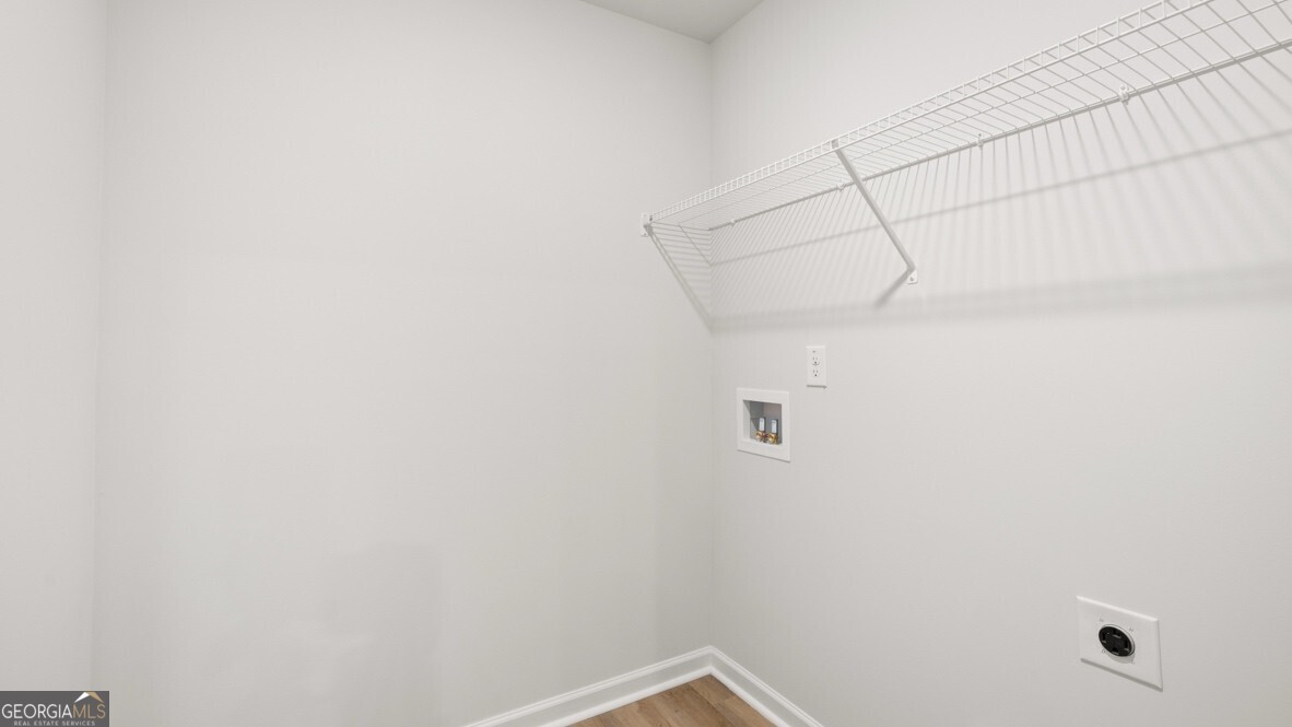 6015 Airedale Drive Property Photo 25