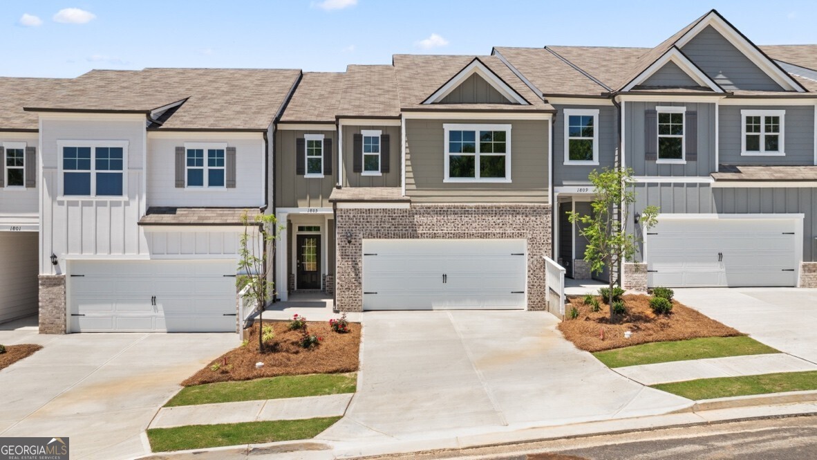 1805 Meadow Green Circle Property Photo 1