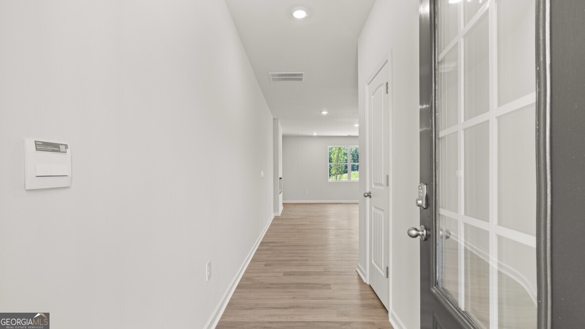 1805 Meadow Green Circle Property Photo 3