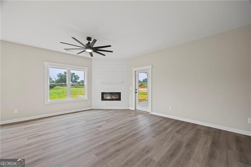 693 Racetrack Road Property Photo 10