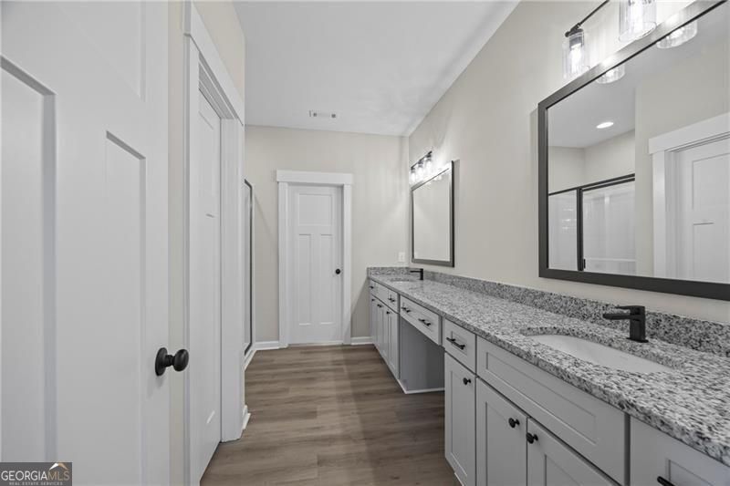 693 Racetrack Road Property Photo 27