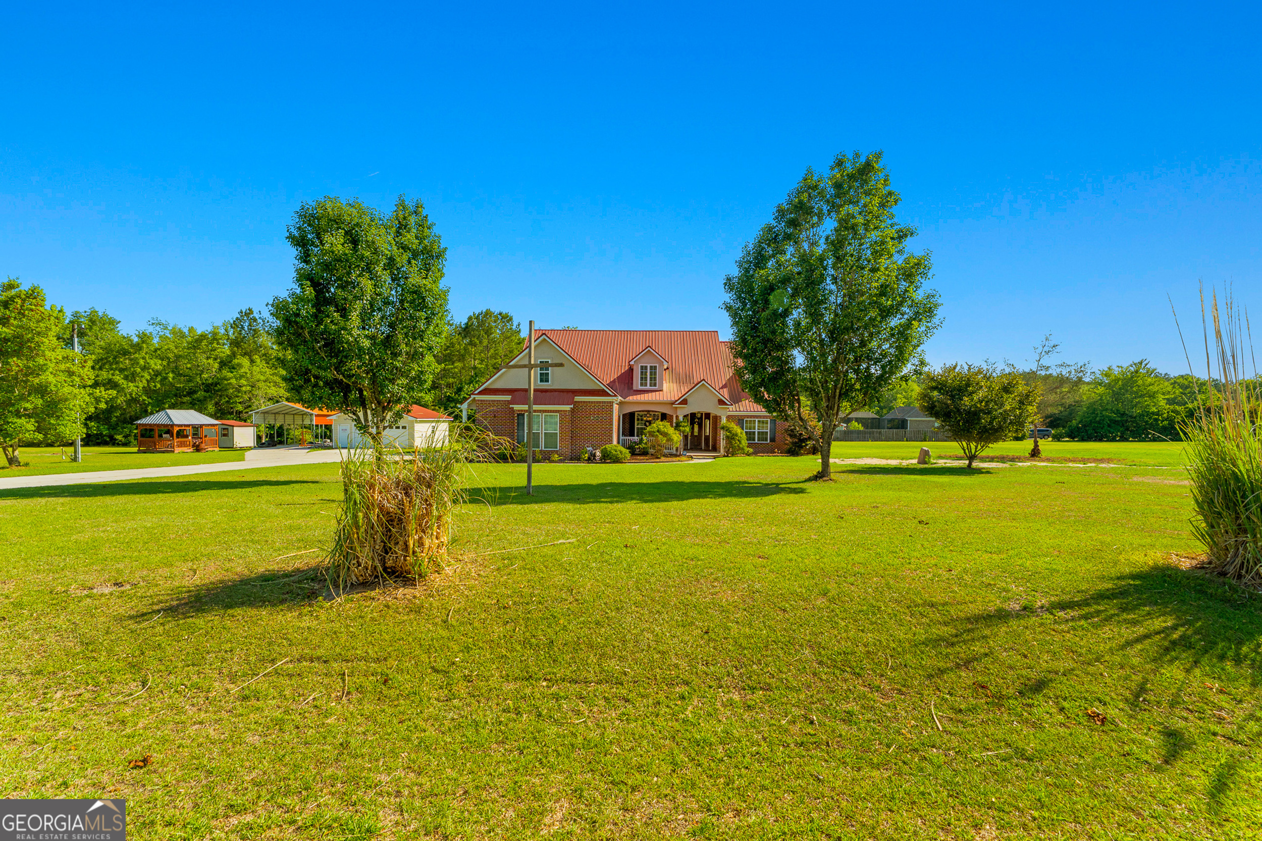 19 Hollow Oak Drive Property Photo 2