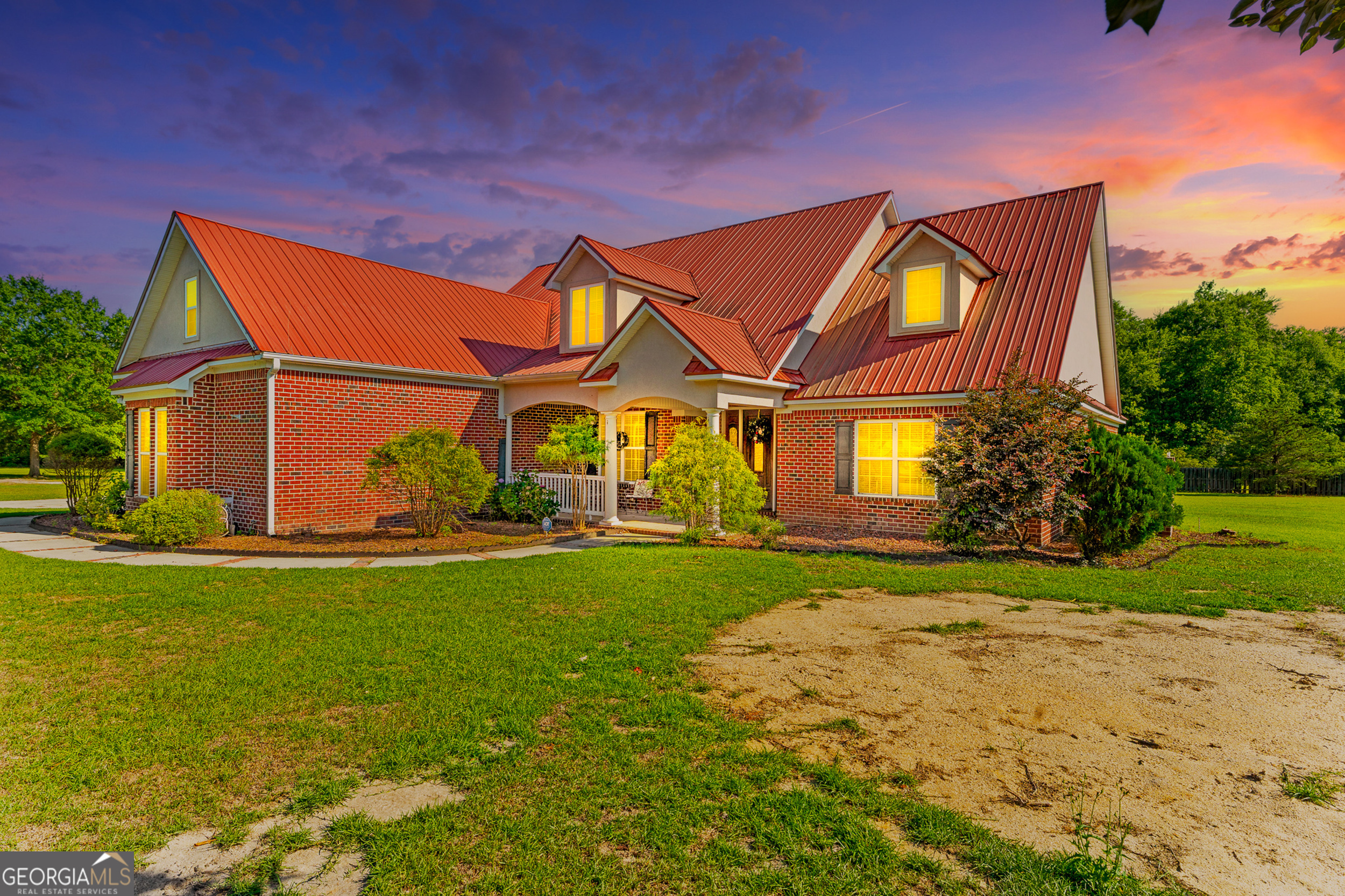 19 Hollow Oak Drive Property Photo 3
