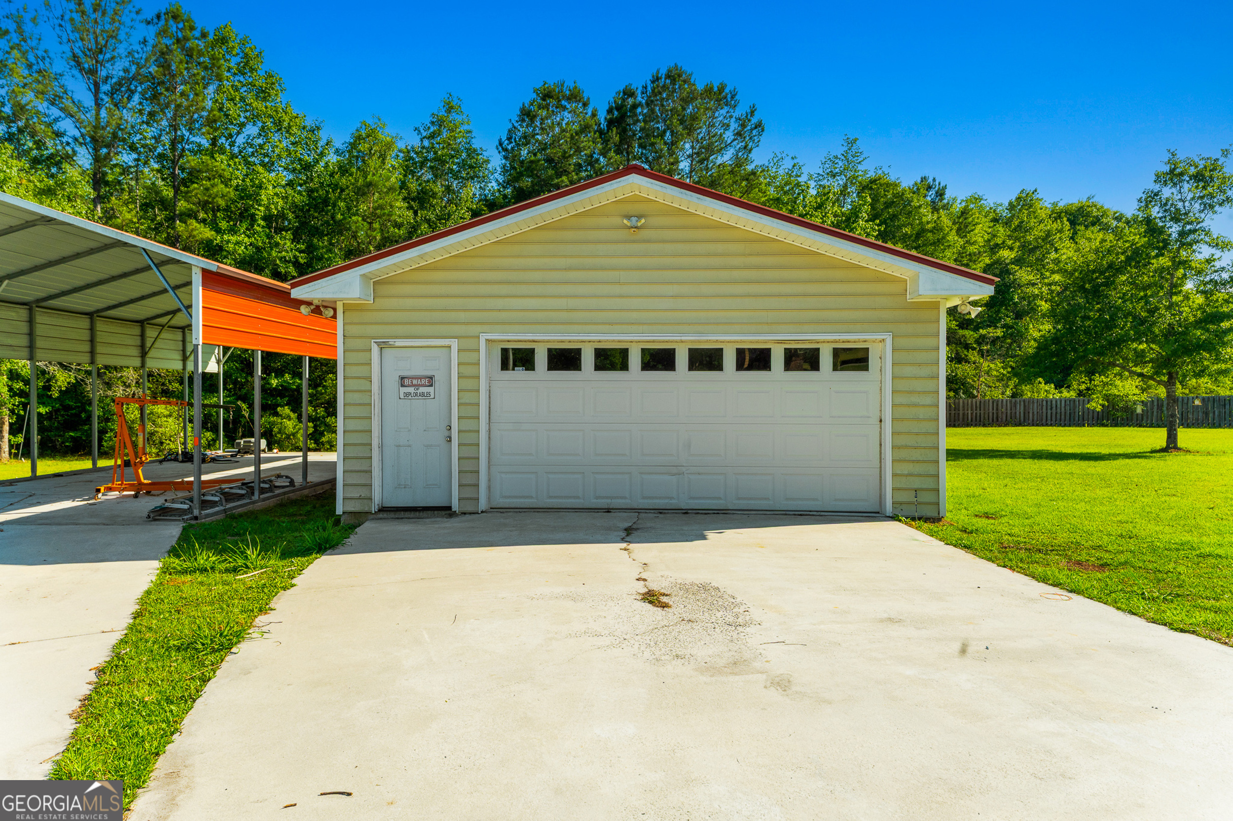 19 Hollow Oak Drive Property Photo 10