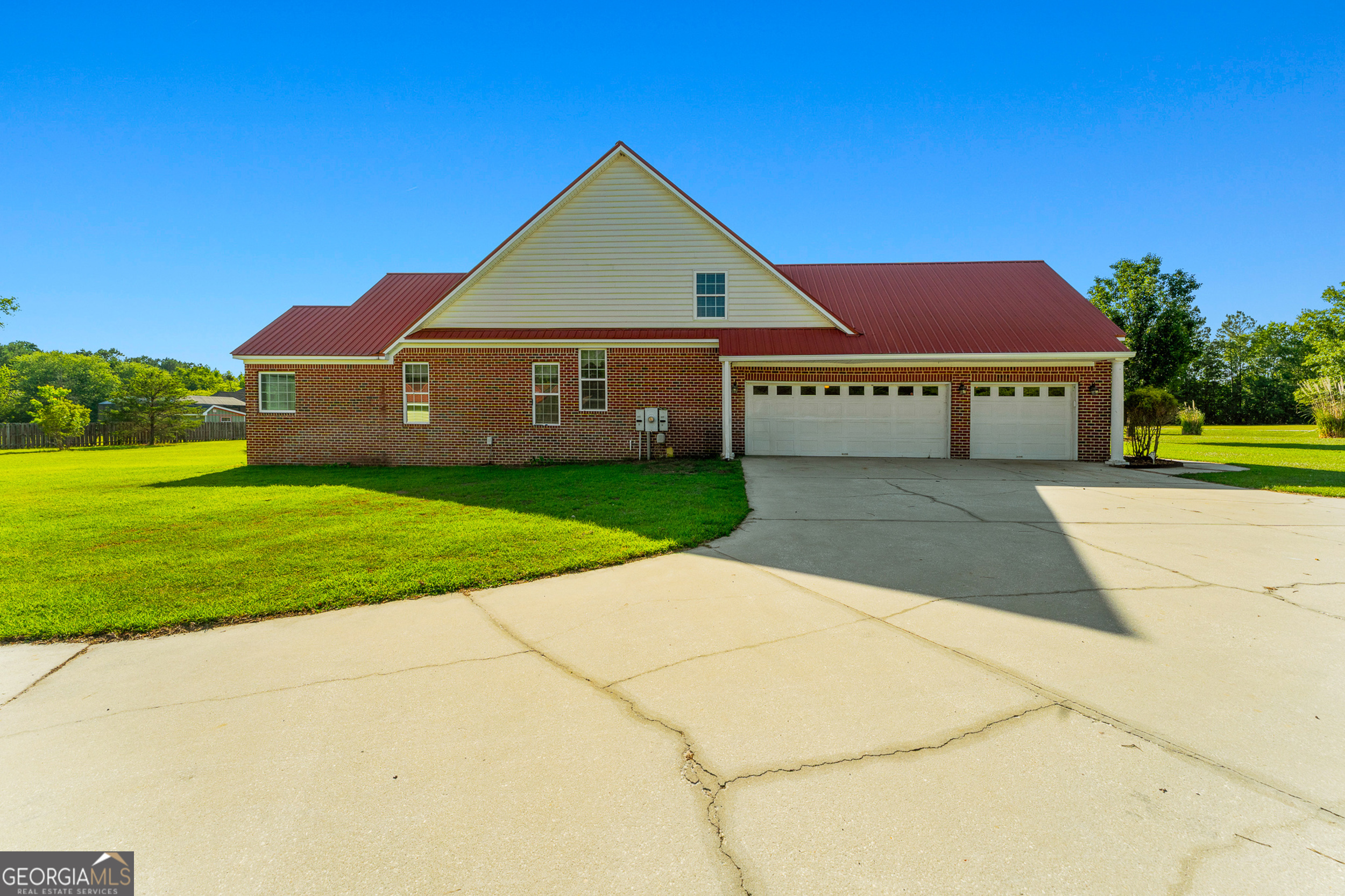 19 Hollow Oak Drive Property Photo 13