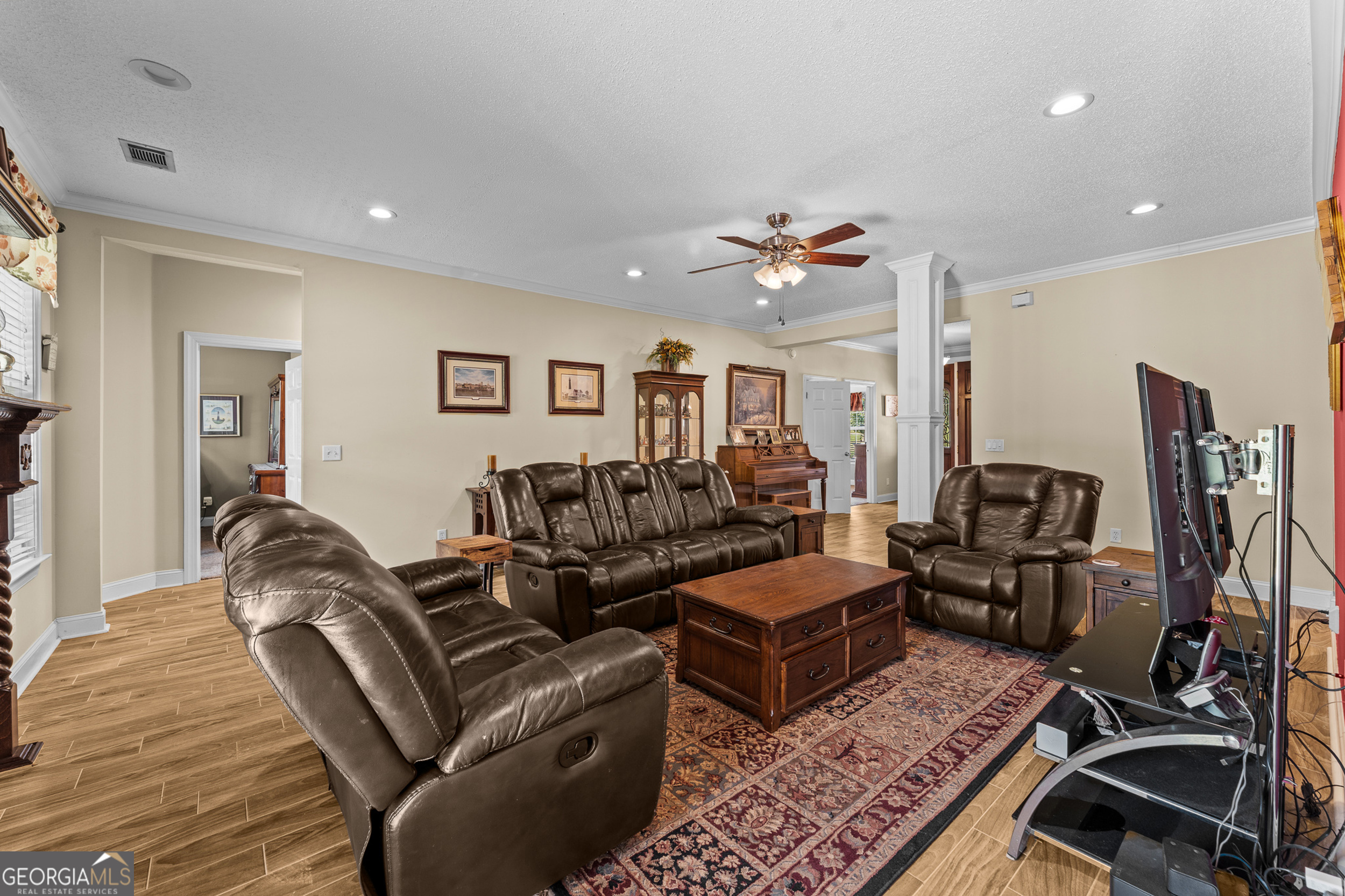 19 Hollow Oak Drive Property Photo 21
